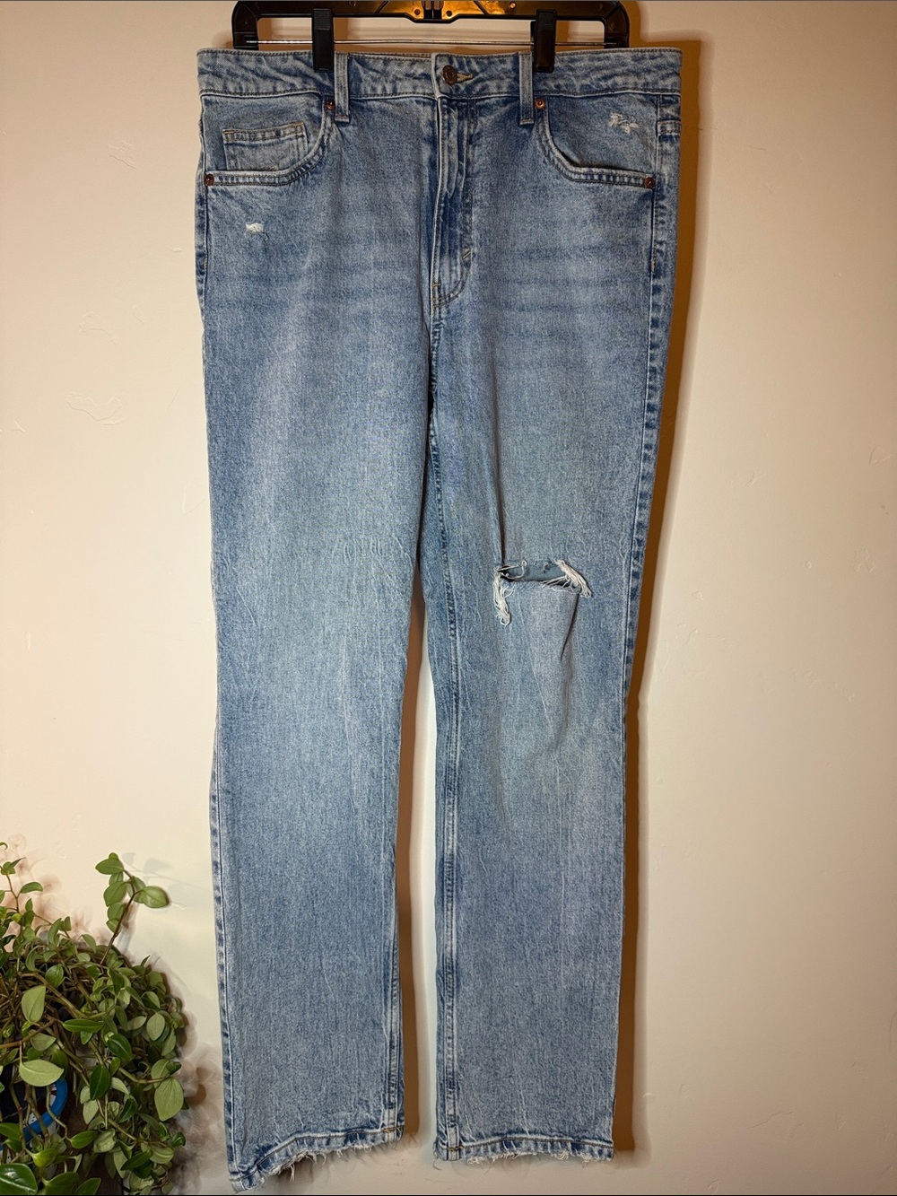 H&M Vintage Straight High Waist Jeans Womens 12 Blue Distressed Denim